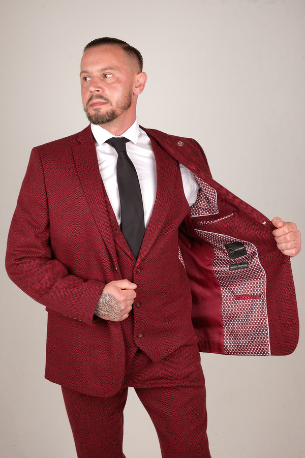 • Mens 50% Wool Herringbone Tweed 3 Piece Suit Tailored Fit • Complete With Blazer, Waistcoat & Trousers • Super Soft Premium Herringbone Wool Blend Vintage 1920's Inspired Wine Suit With     Black Detailed Trim • Tailored Fit With Matching Waistcoat & Trousers, Perfect For Any Smart Formal   Occasion - Party Wear | Office Wear | Wedding Suit | Party Wear | Office Wear
