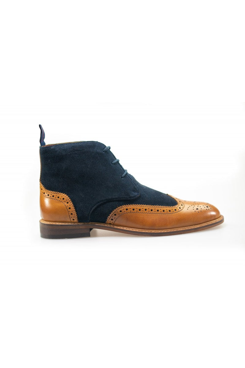 A sophisticated take on a classic style, these Cavani Mortimer navy shoes are fashioned from soft brush suede to complete any look! Connick Boots - Get them while they're hot