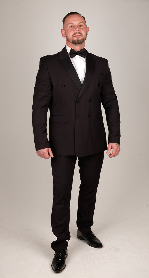 * Mens Complete 3 Piece Tuxedo Dinner Suit  * Complete With Blazer Jacket, Waistcoat & Suit Carrier  * Perfect For Any Formal or Smart Occasion Such As Parties, Weddings or Proms  * Amazing Black Fabric With Contrasting Satin Lapels & Trim, Tailored Fit (in between slim & regular fit)-Party Wear | Office Wear