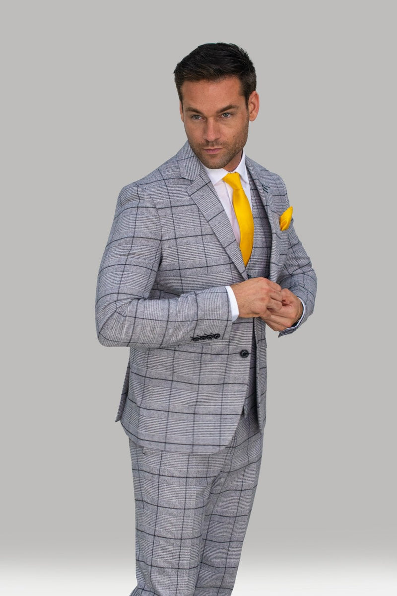 All new from House of Cavani. The brand new Ghost suit is sure to bring something unique into your wardrobe. Features 65% Polyester, 33% Viscose, 2% Spandex Material 2 buttons and 2 internal pockets Slim fitting - Party Wear | Office Wear