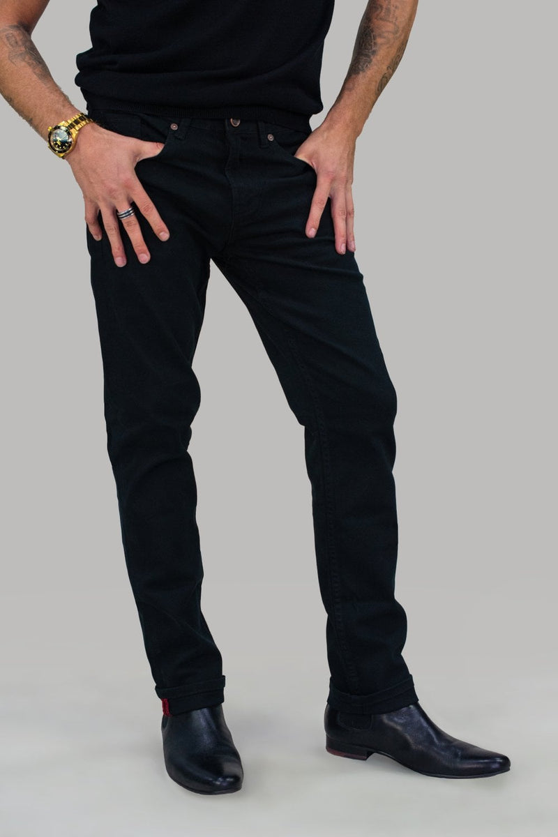 leek, stylish and perfect for that casual look. Give yourself comfort and flair in these Milano Jeans. Style with one of our House of Cavani polo shirts for a casual look. Features 75% cotton & 25% Polyester