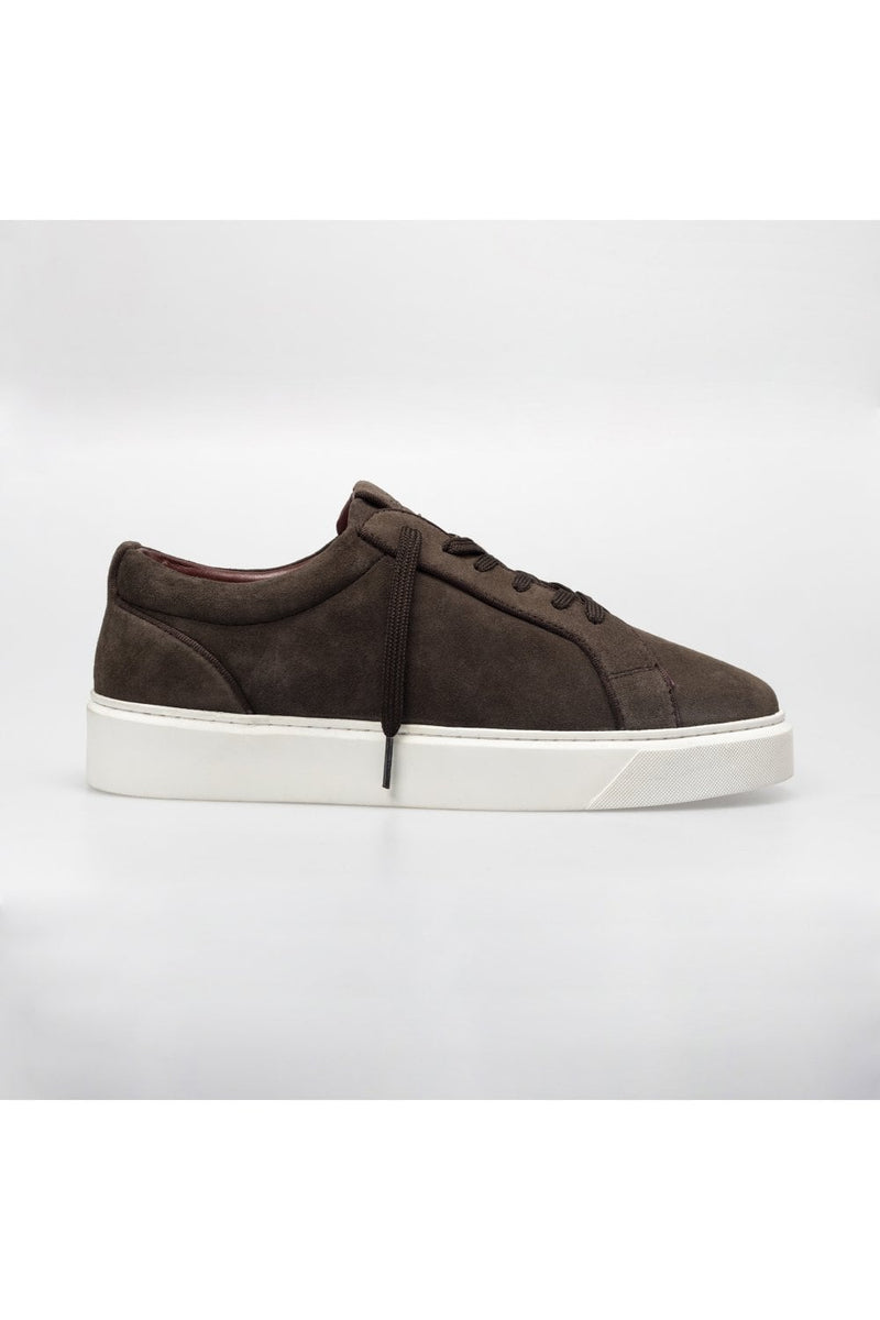 Introducing our brand new P50 Trainer range, available in 9 different colours to match with almost any outfit you're wearing. Our P50 trainers are perfect for that smart/casual look. Pair them with one of our high-quality suits for a laid back smart look for the office or if you're looking for something more relaxed and casual why not pair it with one of our Chino's and a Polo shirt.