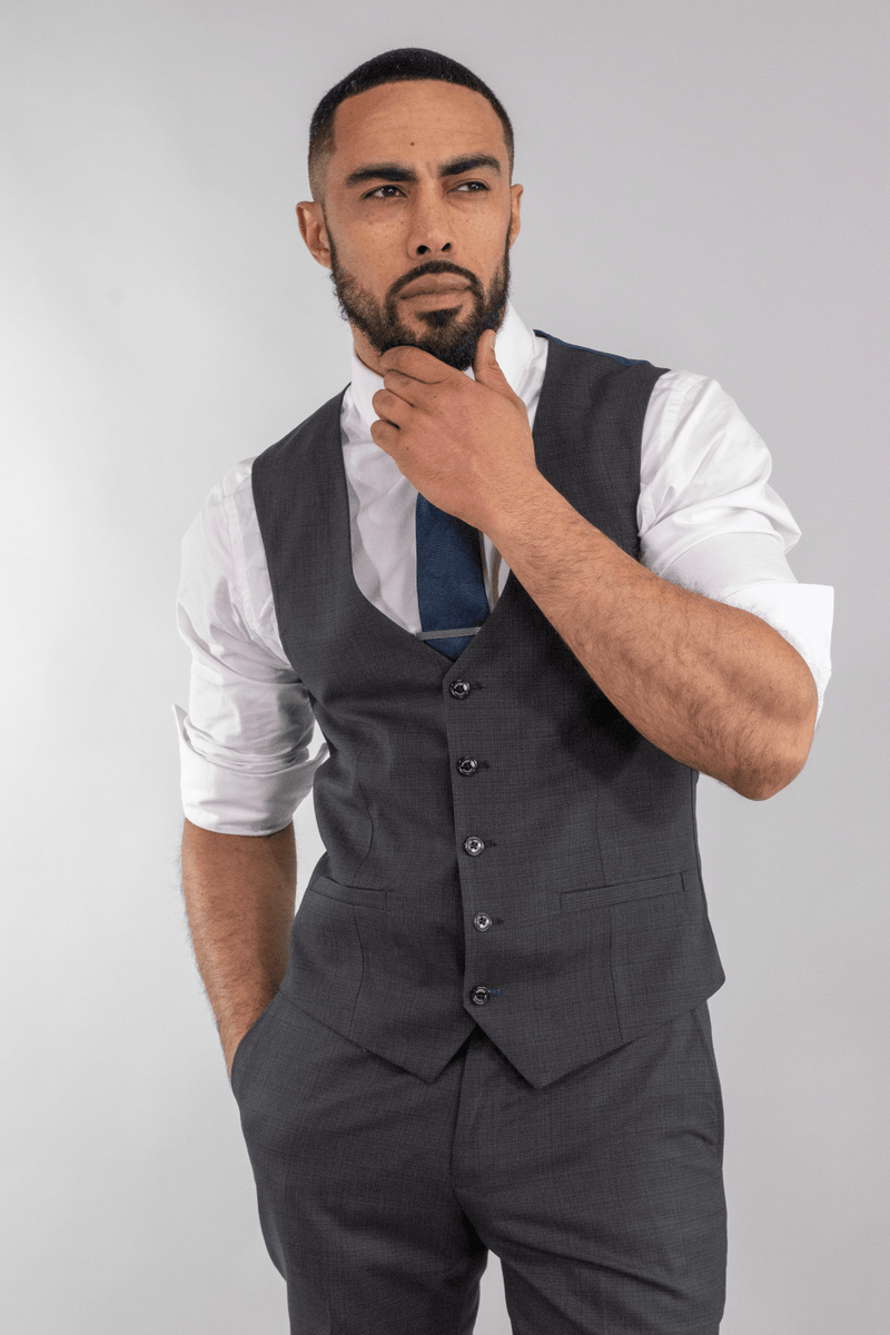 Waistcoat look 2025